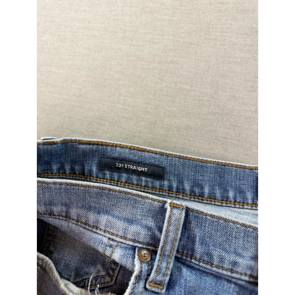 Lucky Brand 221 Straight Jeans Mens 36x32 Blue Good Medium Wash Denim - Picture 7 of 9